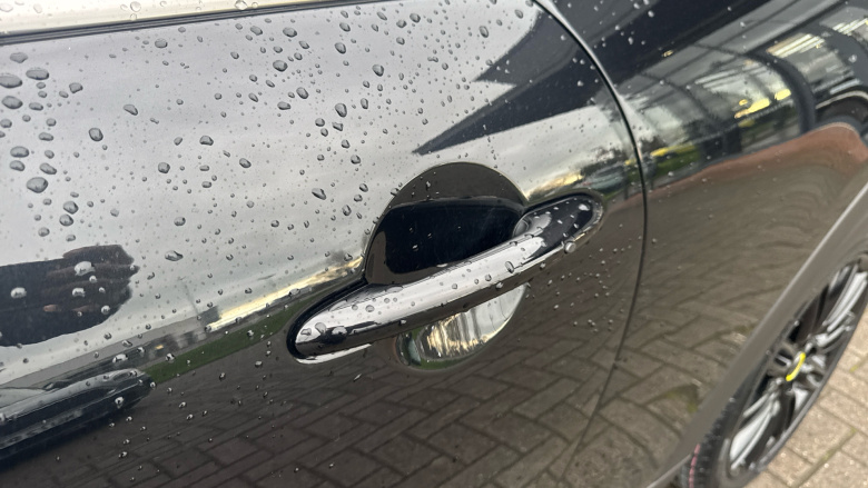 MINI Hatchback 135kW Cooper S Level 2 33kWh 3dr Auto Electric Hatchback